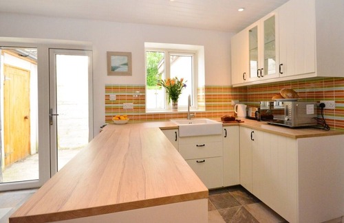 Dingle Maison | Orchard House - Maison de 4 chambres à coucher située à Dingle