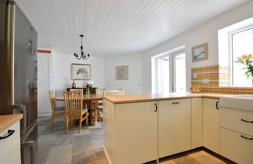 Dingle Maison | Orchard House - Maison de 4 chambres à coucher située à Dingle