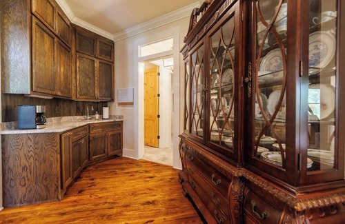 Thomasville Maison | Orchard Pines - 4 Bed, 3.5 Bath Private Thomasville Retreat on Pond + Kayaks