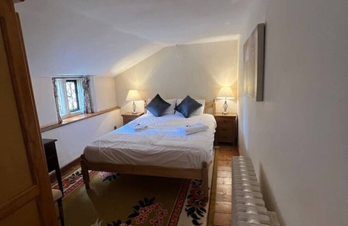 Lullington Autre | Orchardleigh Castle East, Orchardleigh Estate