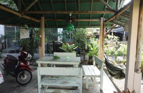 Bang Phra Maison | Orchid Guest House