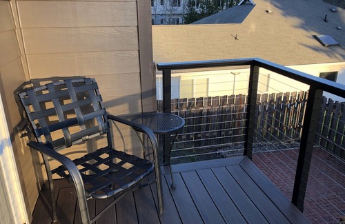 Hillsboro Maison | Orenco Townhouse - Near Intel and Nike
