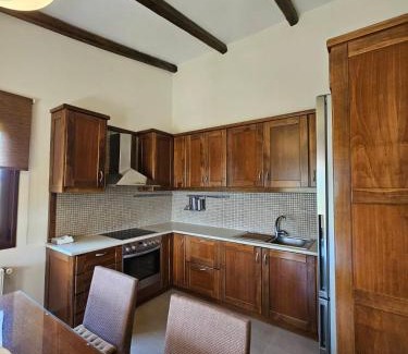Plepi Appartement | Orestis' Family House