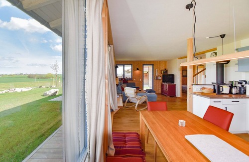 Moor-Rolofshagen Maison | Organic holiday home Ostsee-Seele: Wooden holiday villa near the sea in an idyllic, quiet location in Parin