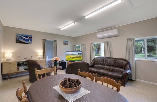 Amity Point Maison | Original Straddie Shack with Air-conditioned Comfort