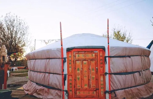 Olhao Autre | ORIGINAL YURTA Inside NATURE