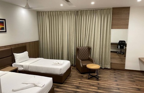 Suluru Hôtel | Orion Tree Hotel Sullurupeta