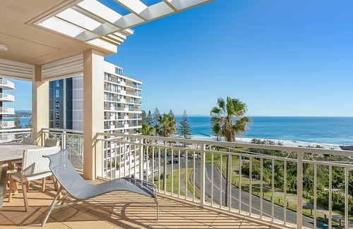 Coolangatta Appartement | Orion Unit 8 Modern apartment Overlooking Snapper Rocks with Wi-Fi included