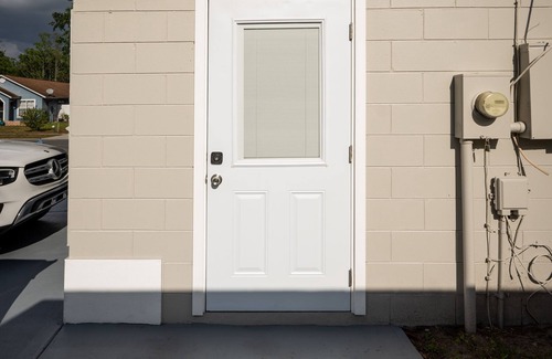Boggy Creek Appartement | Orlando Studio - Private Entrance! 30 Mins. From Disney & 10 Mins. From Airport