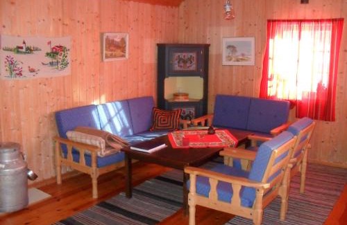 Gjemnes Maison | Orset setra - back to basic cabin - with amazing view