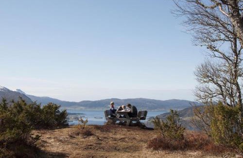 Gjemnes Maison | Orset setra - back to basic cabin - with amazing view
