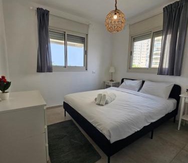 Acre Appartement | OrYam - Boutique Sea View Apt. 2BD Up to 10 Guests