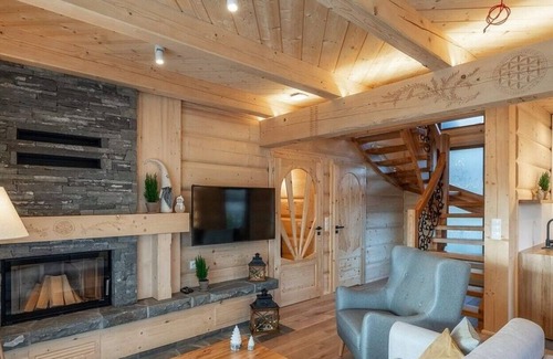 Szaflary Maison | Osada Guty - Cabane en rondins de luxe avec pierre