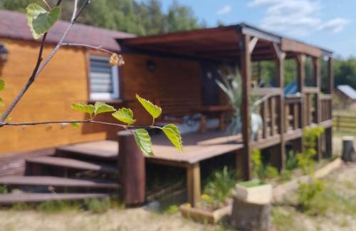 Cekcyn Maison | Osada nad żurawim stawem