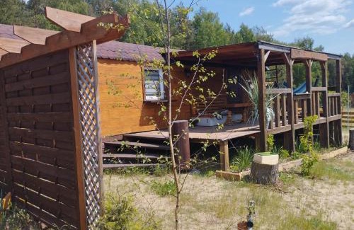 Cekcyn Maison | Osada nad żurawim stawem