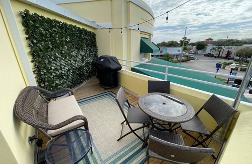 Stuart Appartement | Osceola's Balcony #7