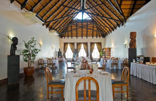 Oshakati Cabine | Oshakati Country Lodge