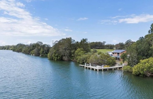 Bohnock Maison | Osprey's Rest Waterfront with private jetty