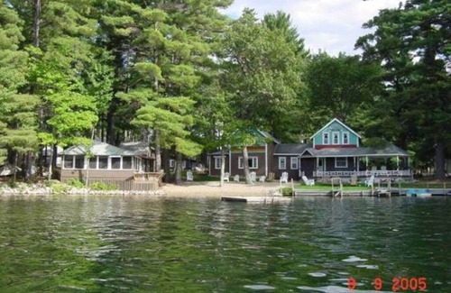 Waterboro Maison | Ossipee Lake house, pet friendly