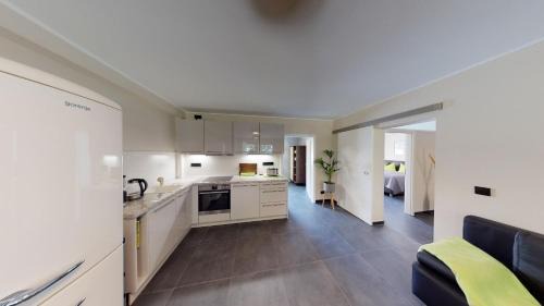 Elmenhorst/Lichtenhagen Appartement | Ostsee Elmenhorst Sehr hochwertige Dreizimmer Ferienwohnung mit Gartenterrasse