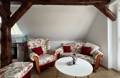 Biendorf Appartement | Ostsee Fewo XL 1+2 / OG mit Balkon - Fewo's am Gutshaus im Ostseeland