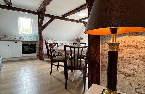Biendorf Appartement | Ostsee Fewo XL 1+2 / OG mit Balkon - Fewo's am Gutshaus im Ostseeland