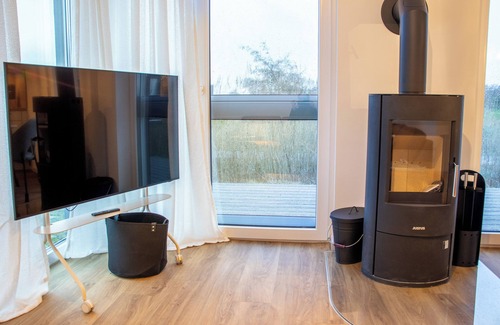 Tossens Maison | Ostwind - peace and quiet on the dyke. Sauna. Family time.