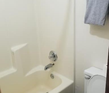 Stillwater Appartement | OSU 2 Queen Beds Hotel Room 238 Booking