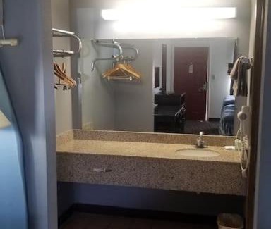 Stillwater Appartement | osu King Bed Hotel Room 112 Wi-Fi Booking