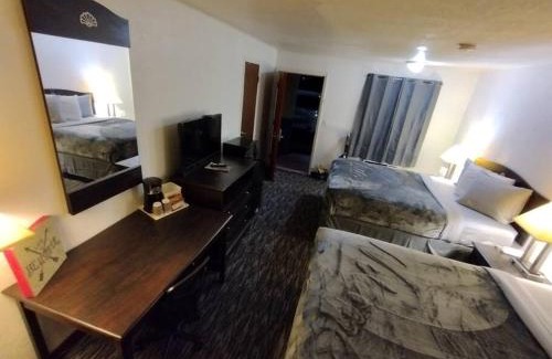 Stillwater Appartement | OSU Room 2 Queen Beds Hotel Room 221