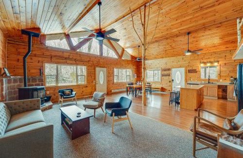 Oswegatchie Maison | Oswegatchie River Cabin with Kayaks and Fire Pit!