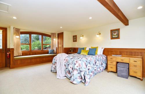 Tai Tapu Maison | Otahuna Hideaway - Christchurch Holiday Homes