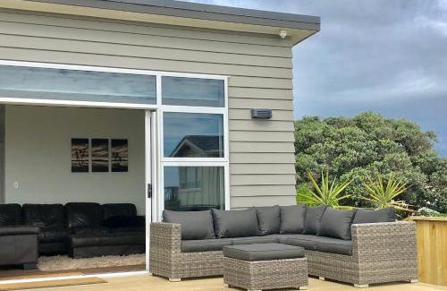 Otaki Beach Maison | Otaki Beachfront Getaway