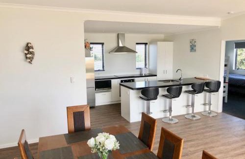 Otaki Beach Maison | Otaki Beachfront Getaway