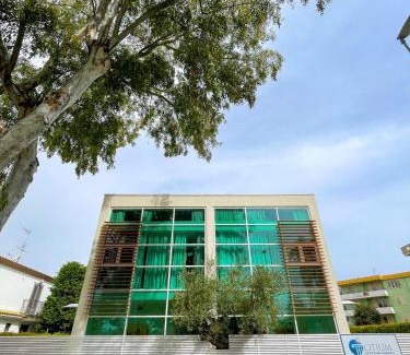 Giulianova Appartement | Otium casa vacanze-servizio spiaggia incluso a 250 mt-struttura pet friendly