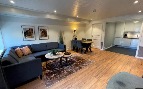 Aurland Appartement | Otnes Fjordside - Large 80m2 860sqft