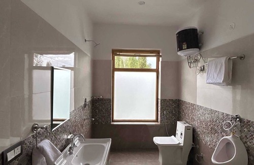 Leh Maison | Otsal Villa