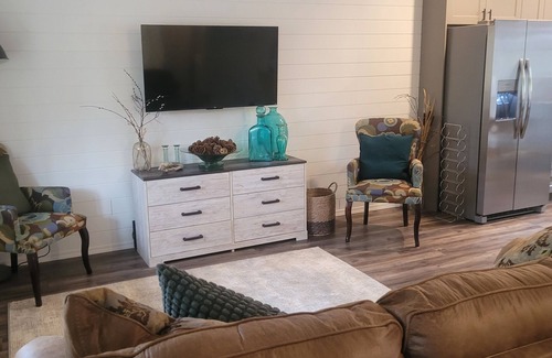 Okanagan-Similkameen Cottage | Otter House Close to the Beach