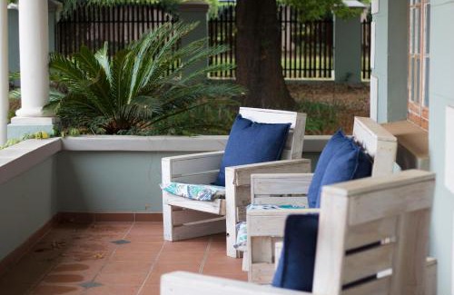 Lydenburg Maison | Oude Post Guesthouse and Cottage - The Old Postmaster's House