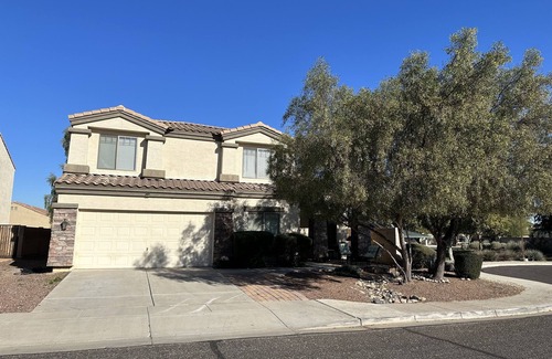 Trailwood Maison | Our beautiful 4BR 2.5BA just 8 minutes from State Farm Stadium