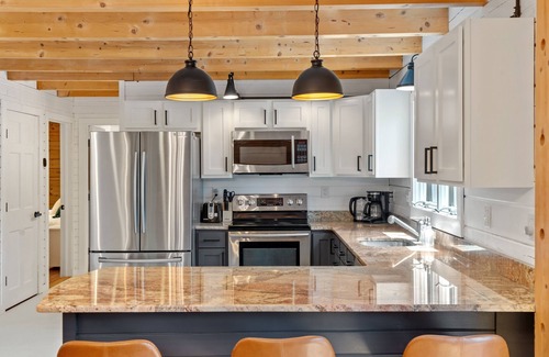 Westminster Cabine | Our pondside cabin - a charming retreat with modern amenities near Wachusett Mtn