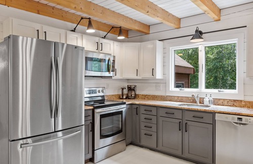 Westminster Cabine | Our pondside cabin - a charming retreat with modern amenities near Wachusett Mtn