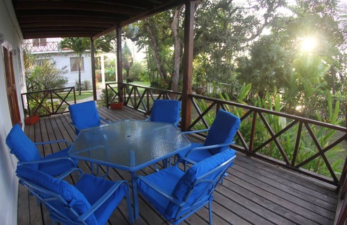 Forest Home Appartement | Our Sea Garden Suite faces the Caribbean and awaits you