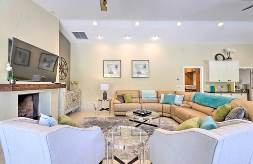 Woodleaf Maison | NOUVEAU! Scottsdale Oasis: salle de jeux et terrasse au bord de la piscine!