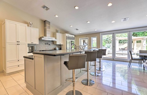 Woodleaf Maison | NOUVEAU! Scottsdale Oasis: salle de jeux et terrasse au bord de la piscine!