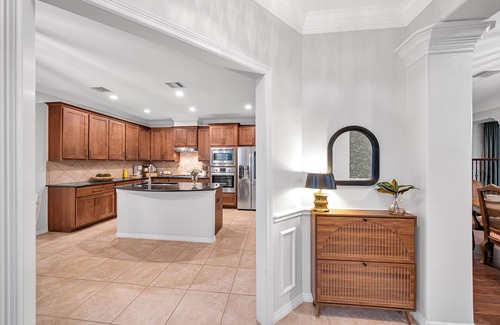 Washington Ave./ Memorial Park Maison | Outdoor Oasis Game Room Fireplace Heights