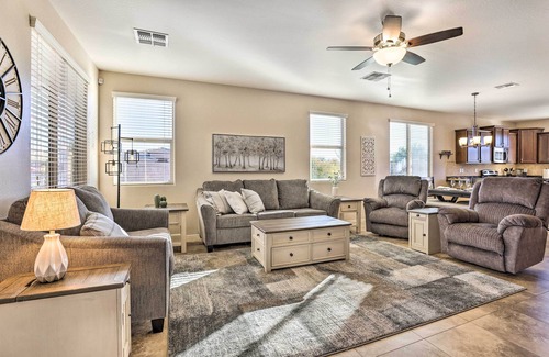 Entrada Del Oro Maison | Outdoor Oasis: Home w/ Fire Pit in Gold Canyon!