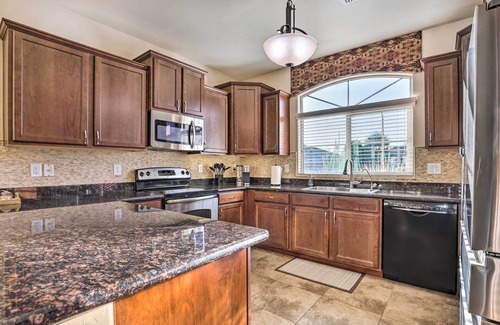 Entrada Del Oro Maison | Outdoor Oasis: Home w/ Fire Pit in Gold Canyon!