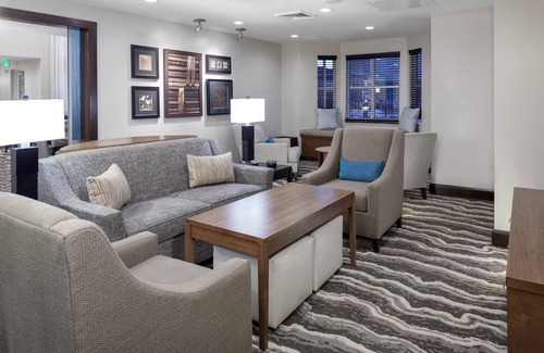 Gilbert Appartement | Piscine extérieure et bain à remous + Centre d'affaires ouvert 24 heures | Studio moderne dans la région de Phoenix