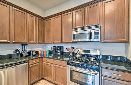 Tatum Highlands Maison | Outdoor Pool & Private Yard: Cave Creek Home!